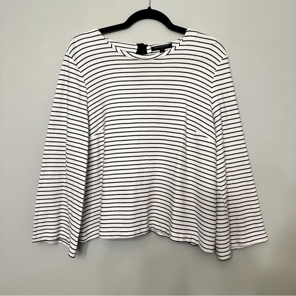 Banana Republic 100% cotton Flowy Blouse White and Navy Stripes Bow Size Large - Picture 1 of 9